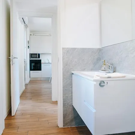 Lora Luxury 4, Free Private Parking, Self Check-in, Air Conditioner