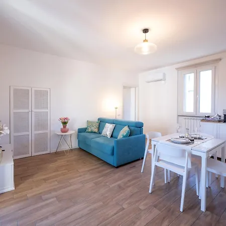 דירה Lora Feathers Suite, Free Parking, Self Check In,4 *