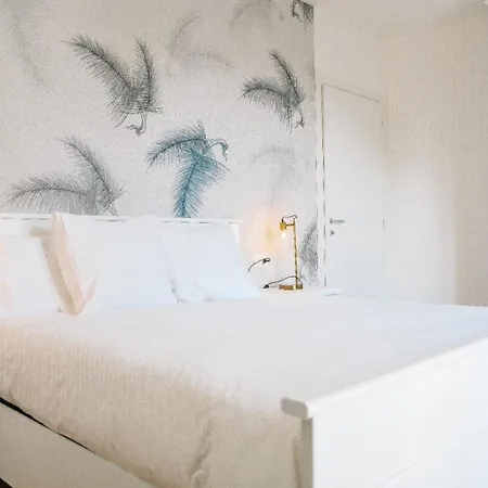 Apartment Lora Feathers Suite, Free Parking, Self Check In,4 *