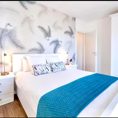 Lora Luxury 4, Free Private Parking, Self Check-in Apartamento *
