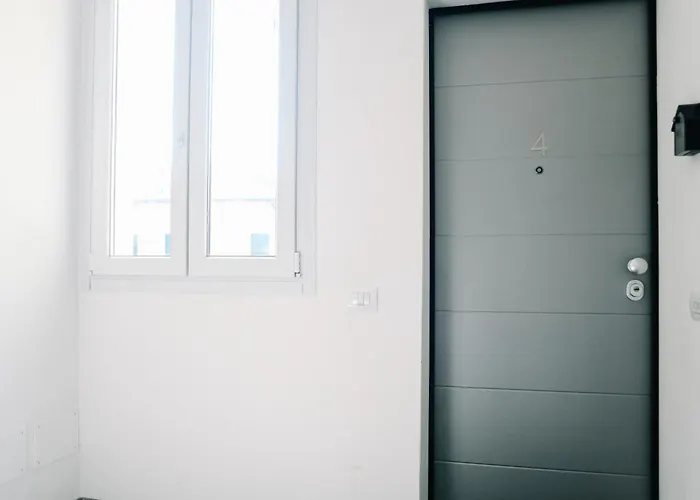 Lora Feathers Suite, Free Parking, Self Check In,4 Appartement