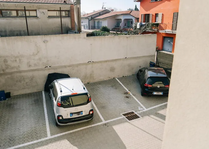 Lora Feathers Suite, Free Parking, Self Check In,4 * Como