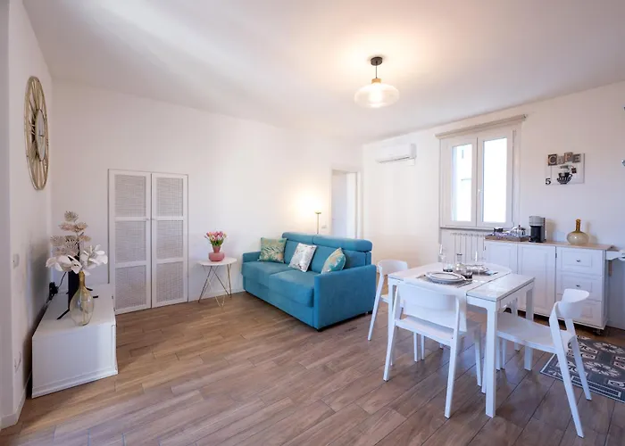 Appartement Lora Feathers Suite, Free Parking, Self Check In,4 *