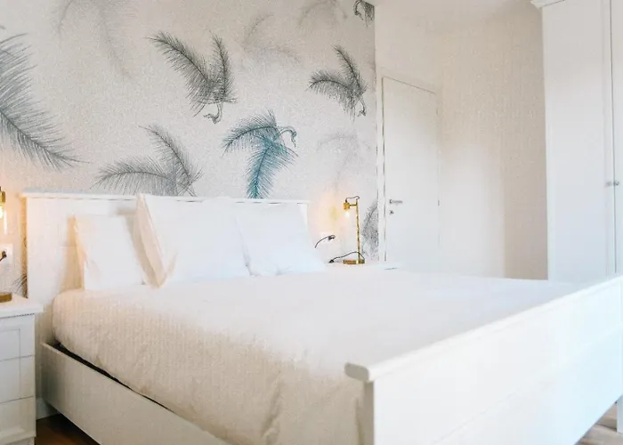 Appartement Lora Feathers Suite, Free Parking, Self Check In,4 *